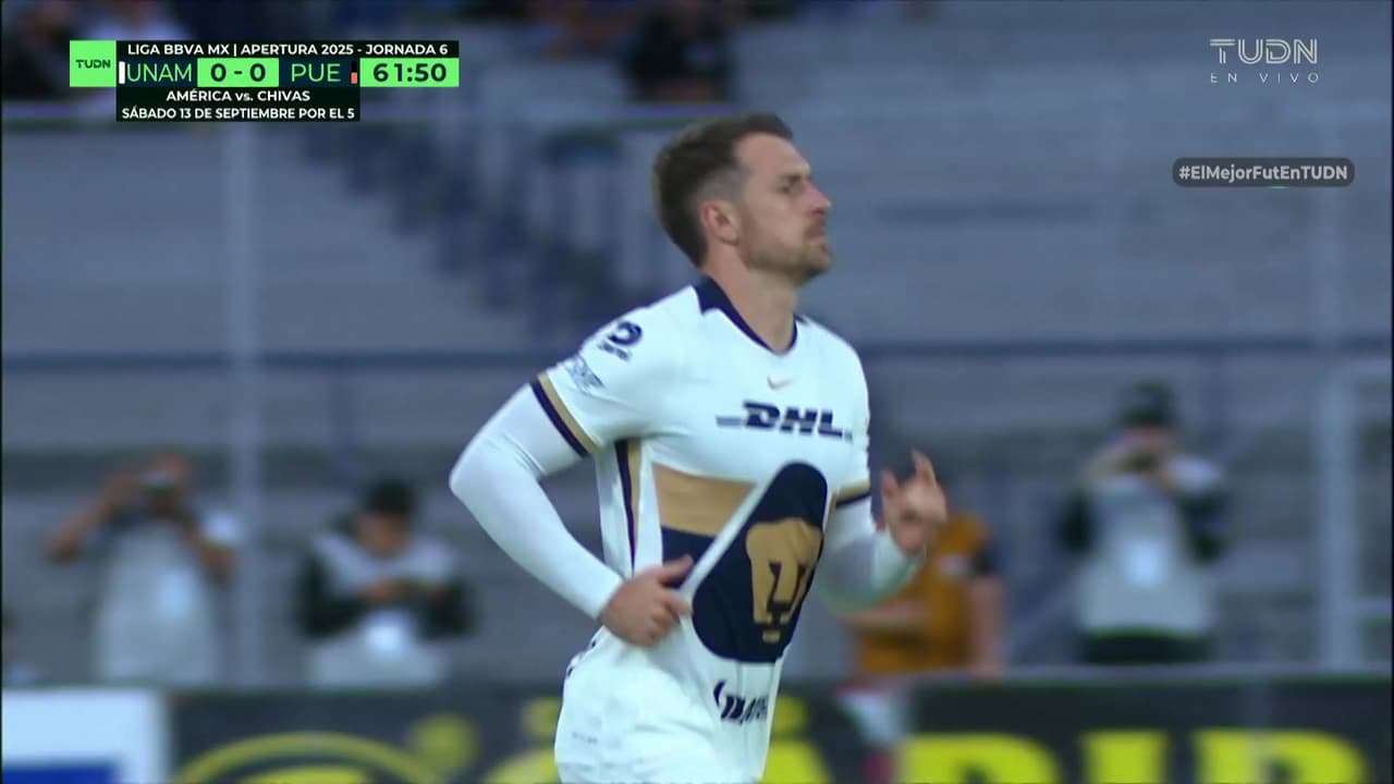 ¡Historia en CU! Aaron Ramsey por fin debuta con Pumas