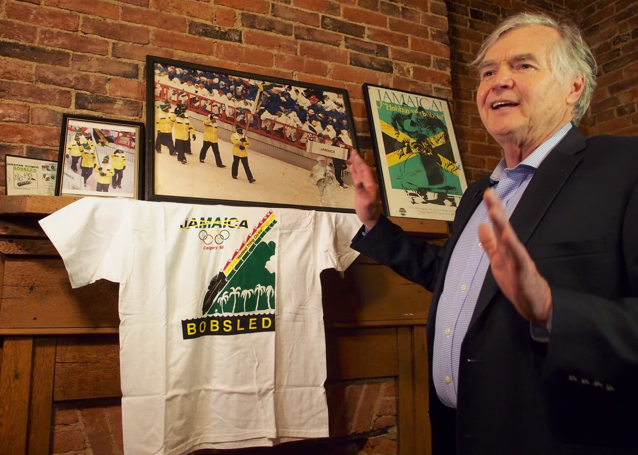 El éxito de Jamaica en las pruebas de velocidad en los Juegos Olímpicos de Verano llevaron a pensar a Fitch que si
<b>"un gran atleta debería poder hacer cualquier deporte".</b>