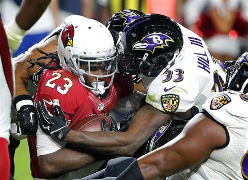 Los Cardinals salieron avantes del duelo plumífero del Lunes por la Noche ante Ravens 26-18. Checa las mejores tomas del partido.