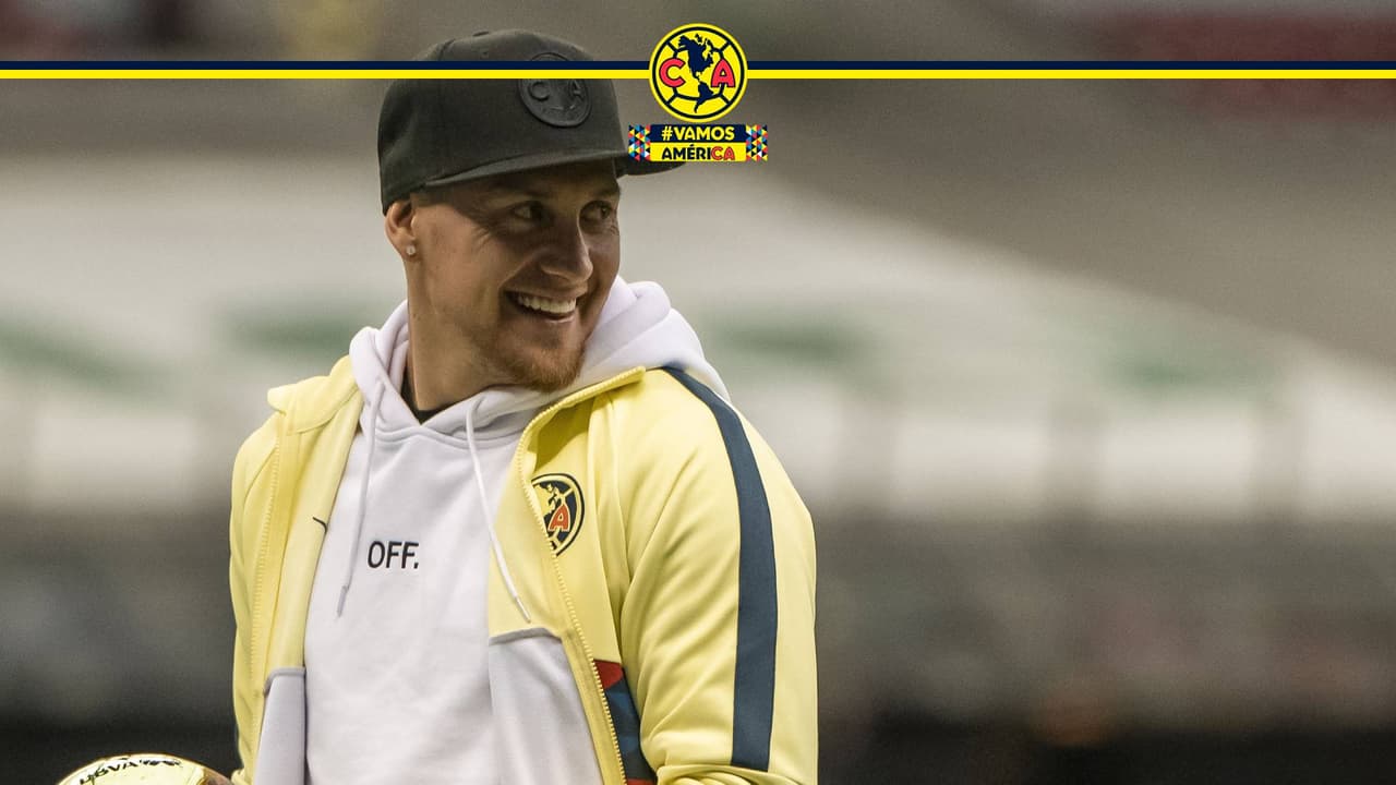 Nicolás Castillo canta el “Vamos América”