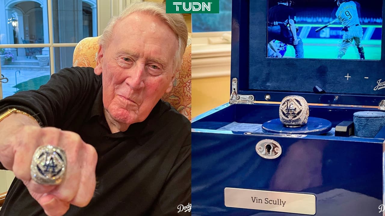 Dodgers entregan anillo de Serie Mundial al legendario Vin Scully
