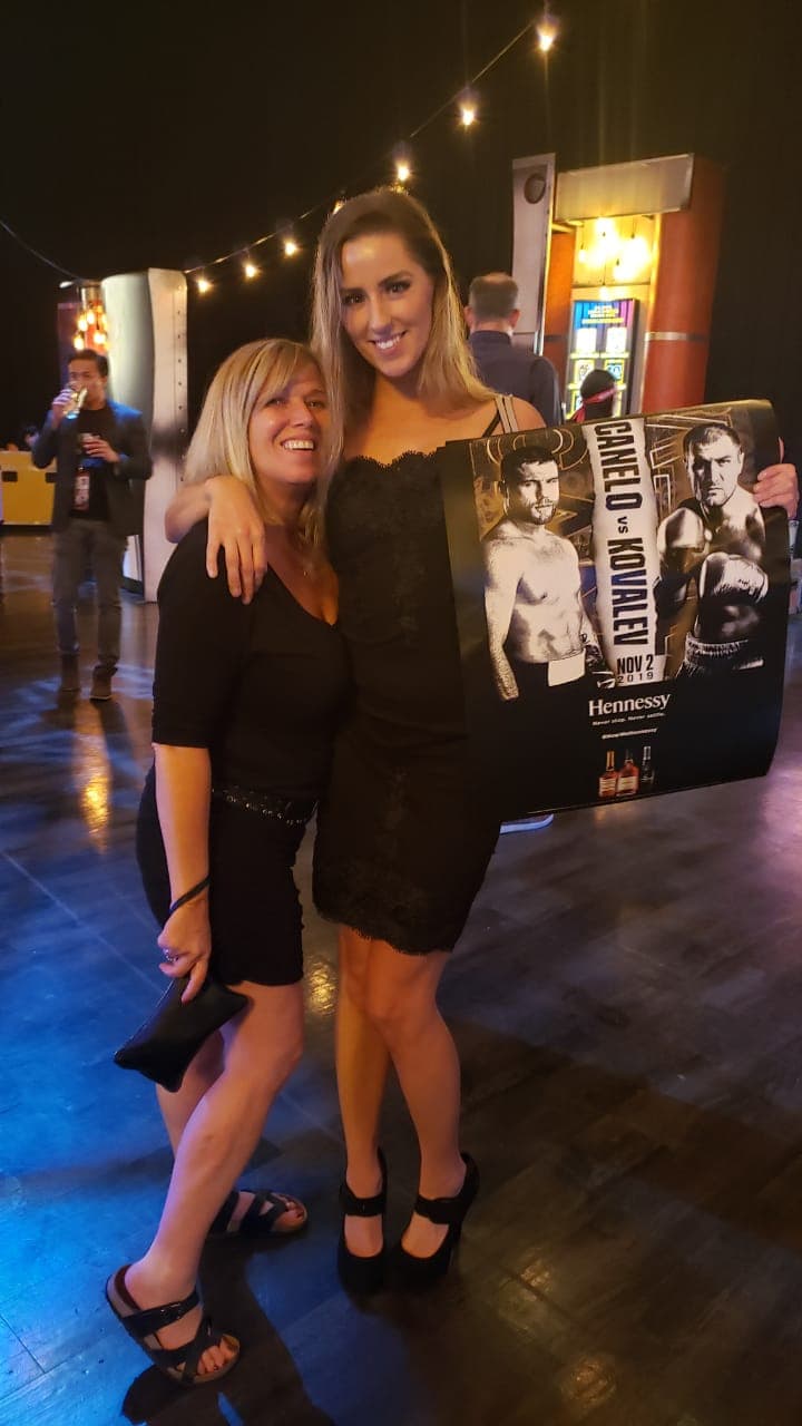 Gran expectativa para presenciar la pelea por el título semipesado de la OMB y las mujeres no quieren perderse esta batalla en el ring.