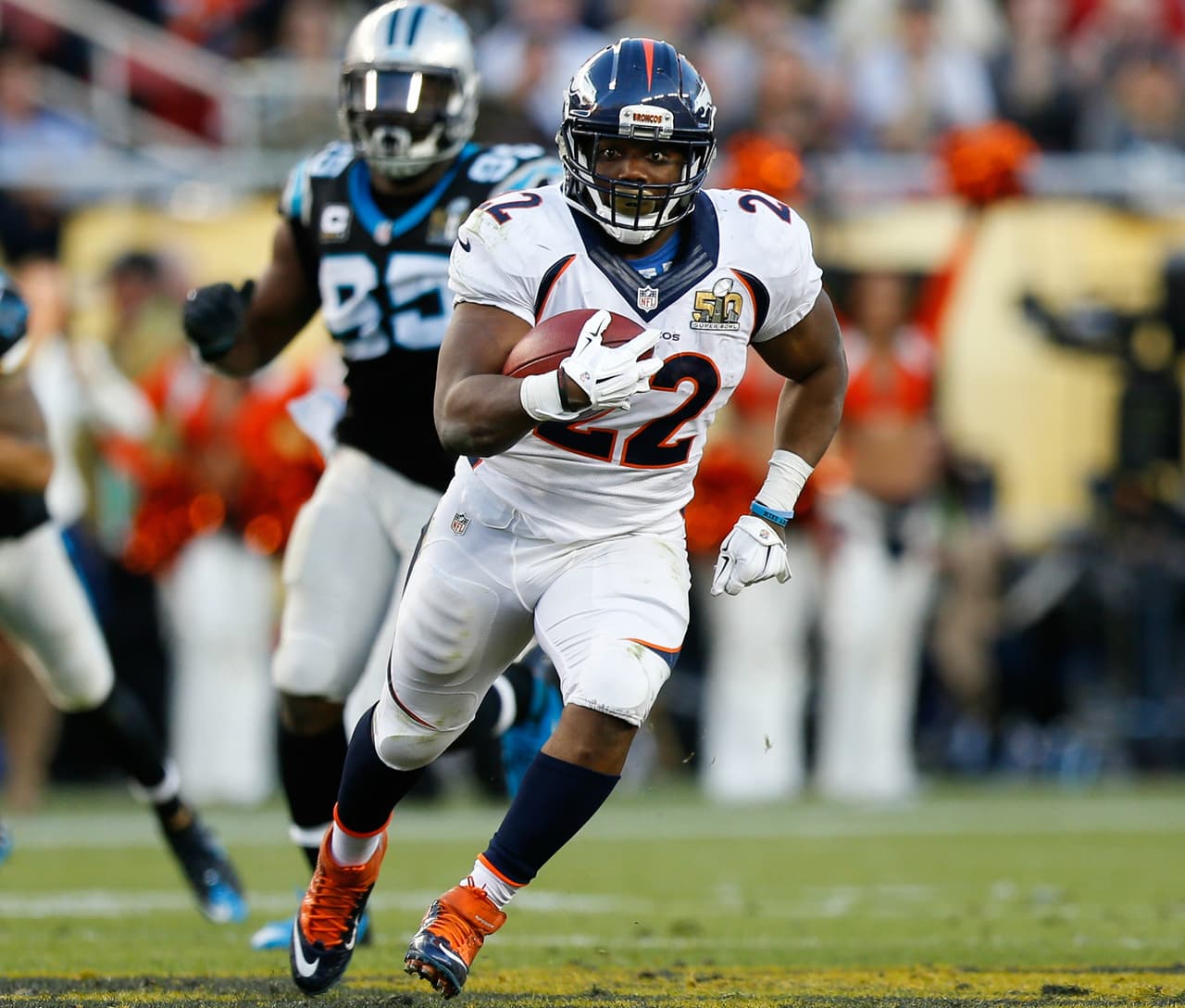 Los Chicago Bears ofrecieron más dinero por C.J. Anderson que los Miami Dolphins