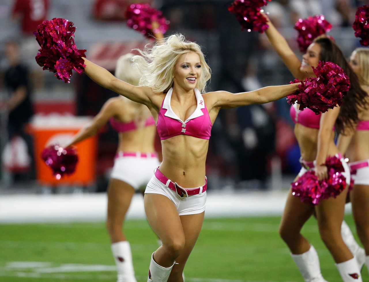 Además, ellas son mujeres y entienden a la perfección la campaña y su aporte social en beneficio de todas.