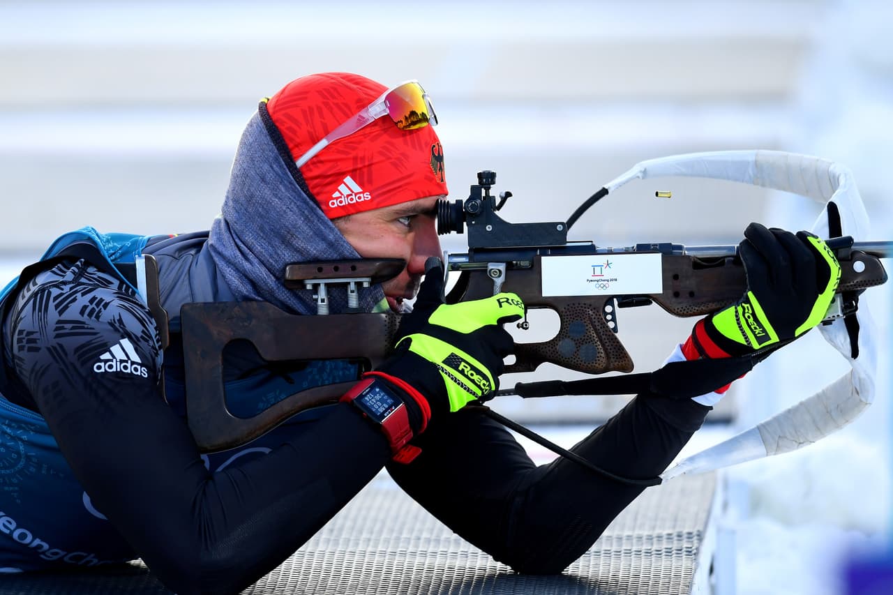 El alemán Arnd Peiffer se llevó el oro en la prueba de Biatlón al acumular un tiempo de 23:38.8.