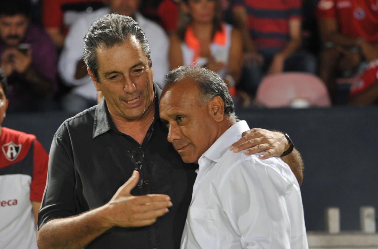 En México, Cristobal Ortega es uno de los emblemas del América, vistió la camiseta amarilla desde 1974 a 1992, además junto a Alfredo Tena el máximo ganador de títulos en la institución con 14 trofeos en todas las competencias.