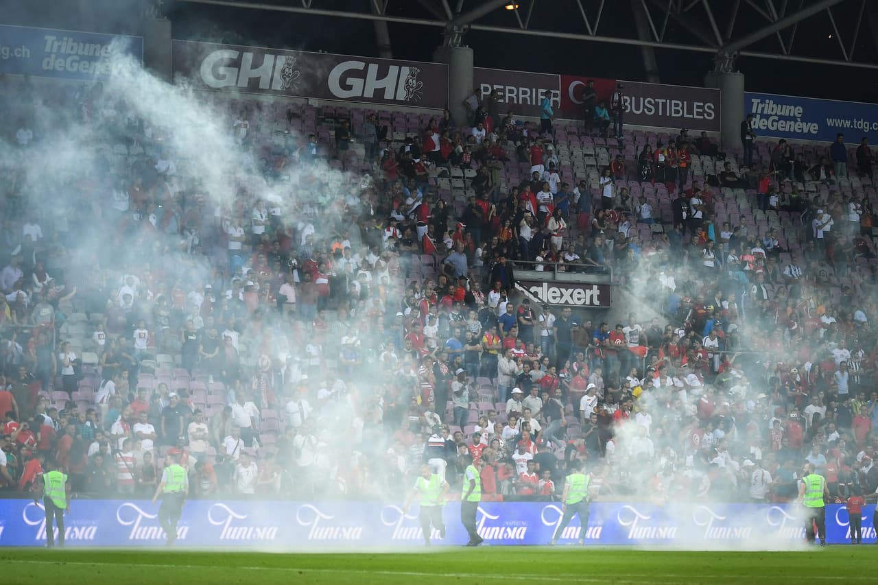 Aún así, los ánimos estaban caldeados y los hinchas turcos generaron problemas en un territorio neutral para ambos países.