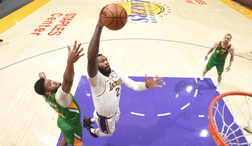 Duelazo que se lleva Lakers sobre el Jazz