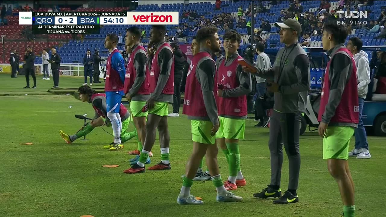 ¡GOL!  anota para Querétaro. Ronaldo Cisneros