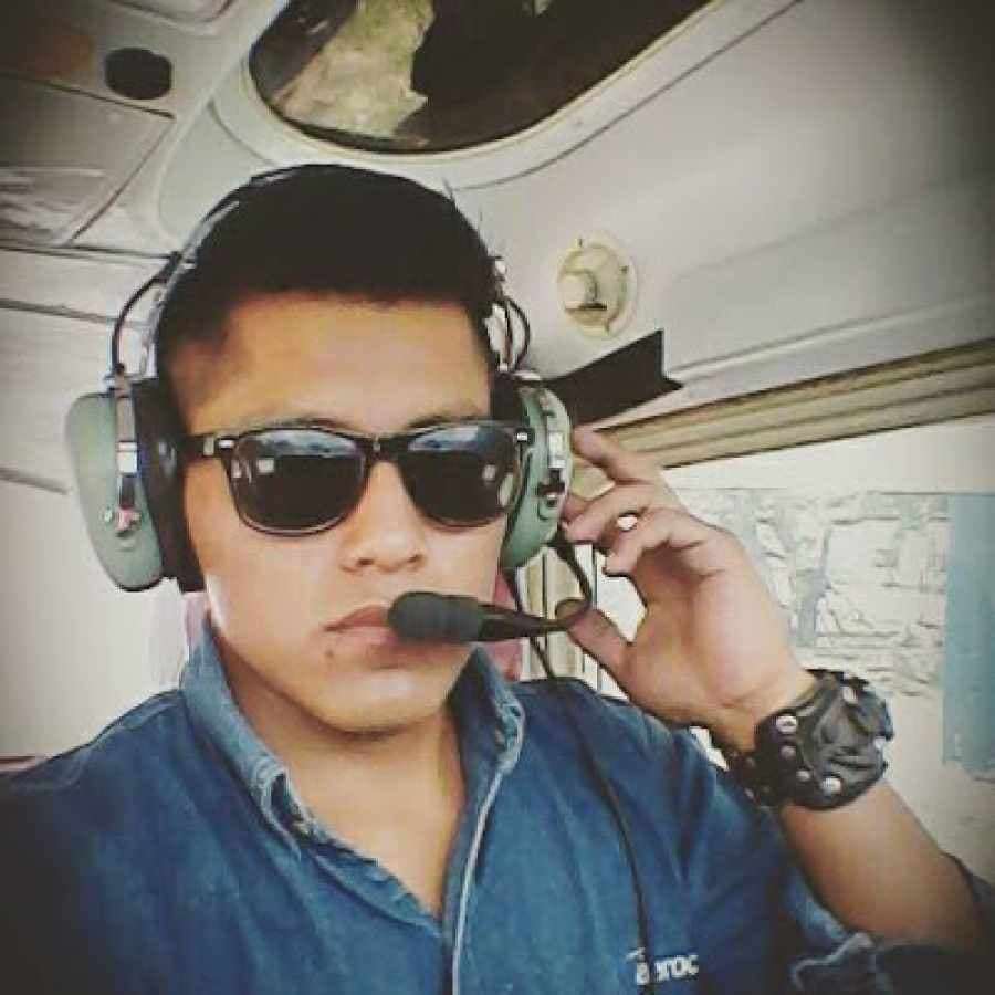 El técnico de la aeronave, Erwin Tumiri, también logró salir con vida del accidente del avión que trasladaba al Chapecoense. En palabras del mismo Erwin dijo que el sobrevivió gracias a que cumplió con los protocolos de seguridad.
<br>
