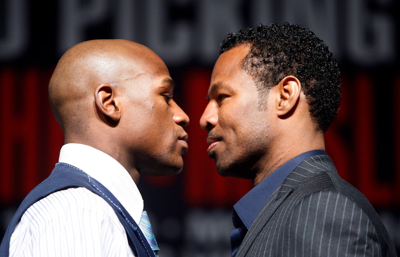 En 1999, una revista especializada en boxeo, editada en Estados Unidos, pronosticaba que alguno de los dos que se medían el primer día de mayo se convertiría en la leyenda del boxeo.