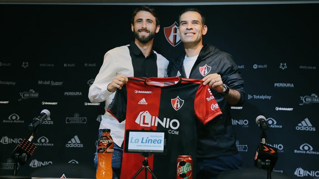 Nico Pareja fue presentado con el Atlas y aseguró que "la llamada de Rafa lo cambió todo"