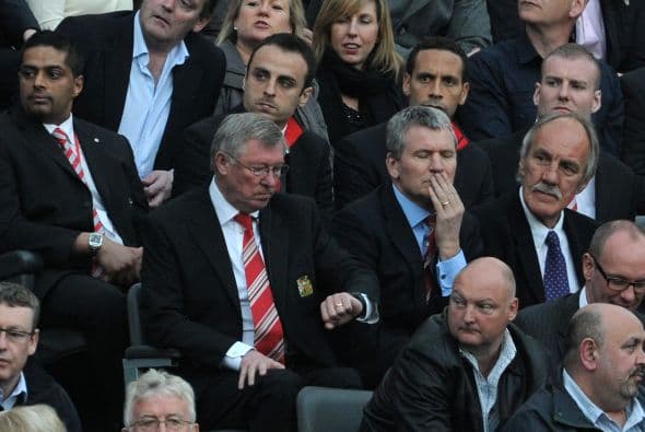 El técnico de los 'Red Devils', Sir Alex Ferguson, ya se marchaba de las gradas, como si supiera que en esos minutos restantes no pasaría más.