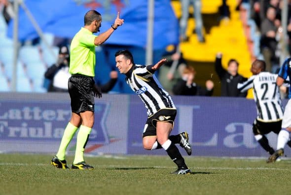 Pero más tarde llegó la reacción de Udinese, primero con el gol de Zapata.