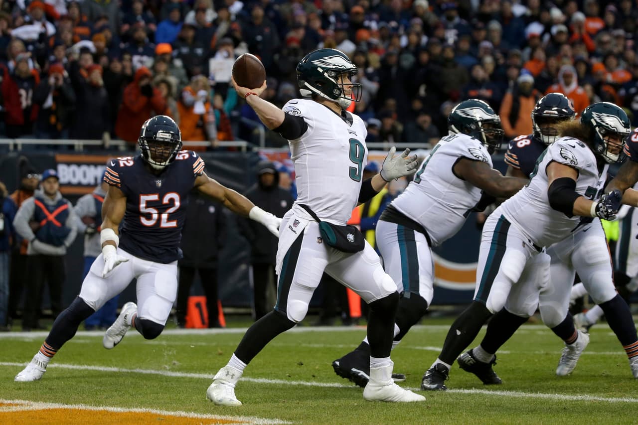 Nick Foles lanzó más intercepciones hoy ante los Bears (2) que en total en el resto de su carrera en la Postemporada (1).