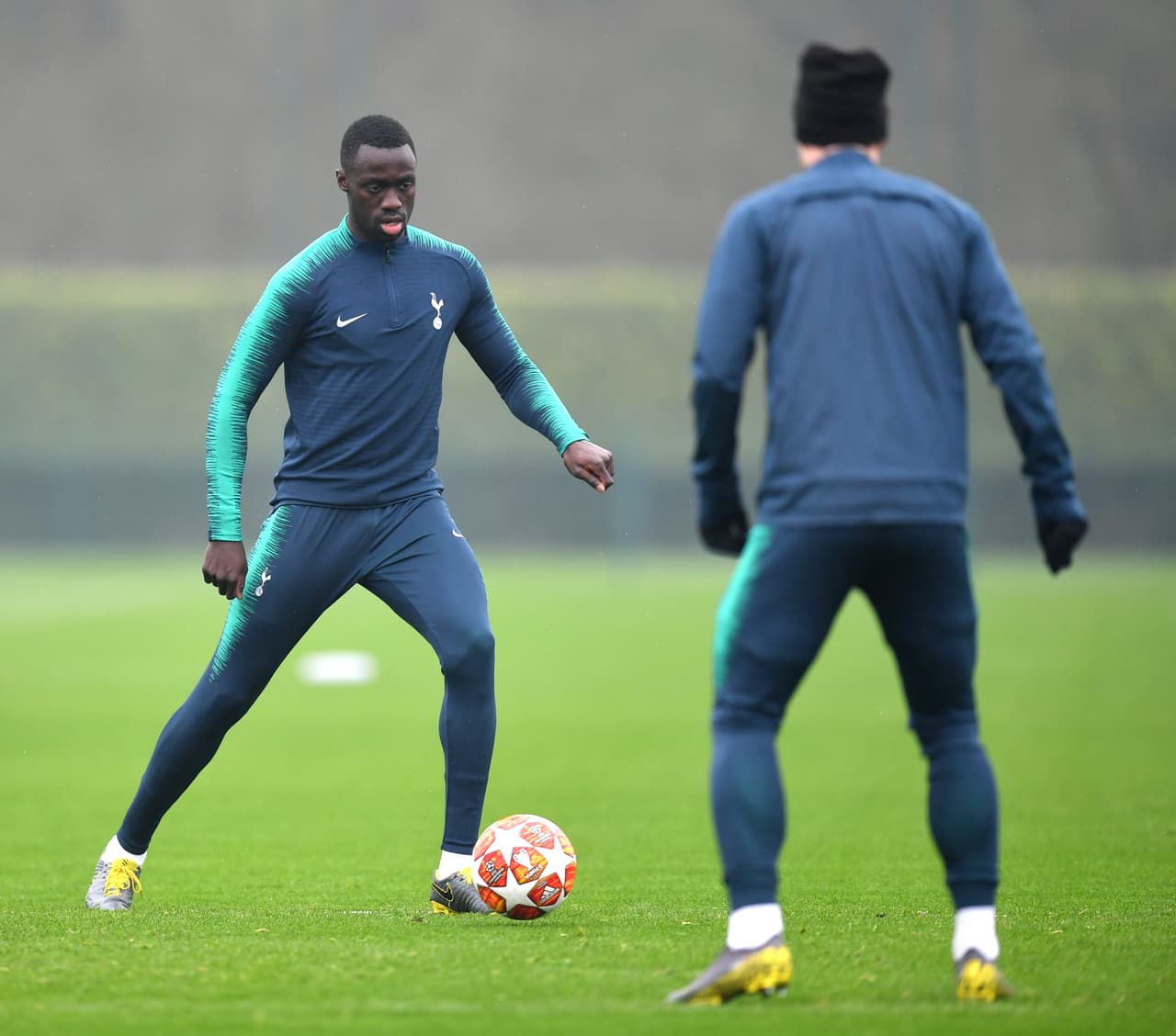 Tottenham Hotspur entrenó previo al duelo en el que será local en la ida contra Manchester City en los Cuartos de Final de la Champions League, donde quiere hacer historia al llegar a la Semifinal.