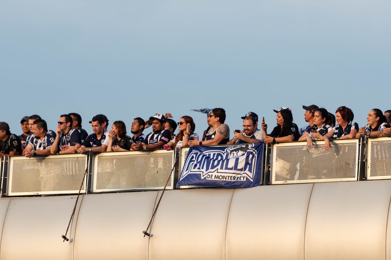 Este fue el ambiente alrededor del Estadio BBVA previo a la Final de la Liga Campeones de la Concacaf entre Monterrey y Tigres.