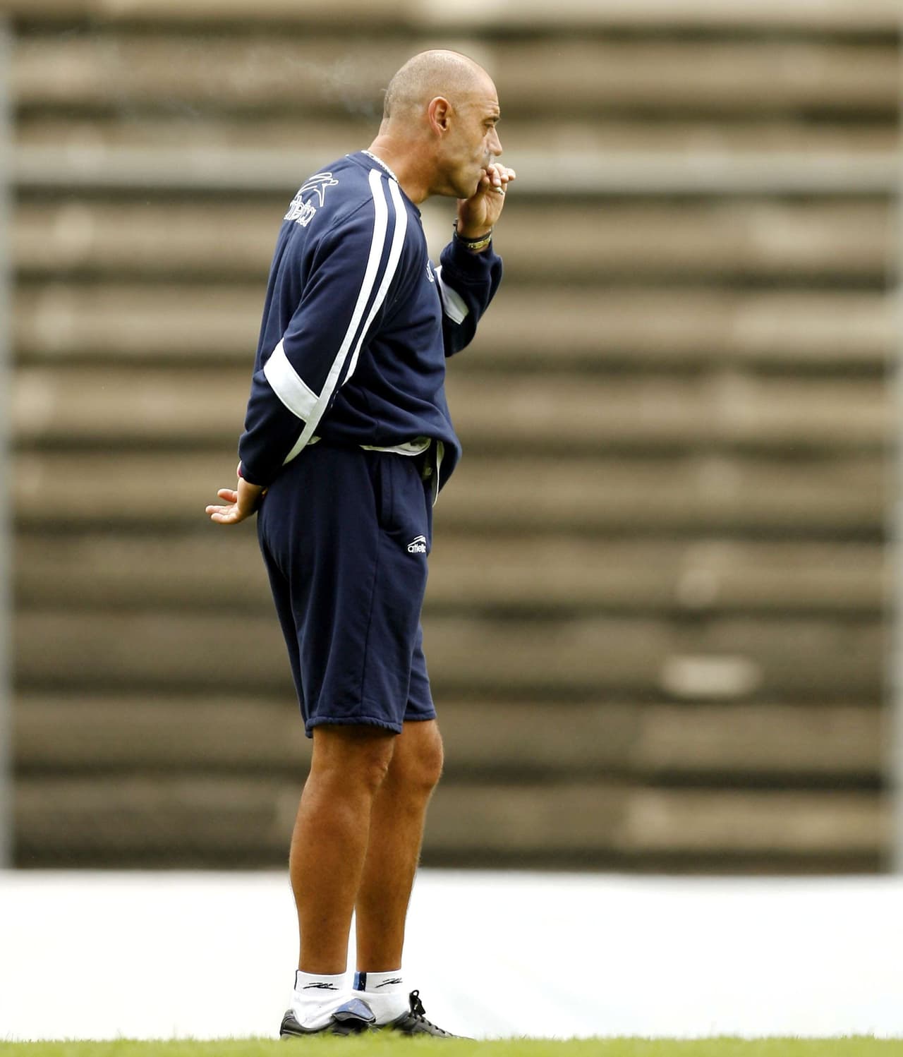 Eso sí, cuando está en los entrenamientos sí usa ropa deportiva, aunque siempre tiene un sello de su propio estilo incluso allí.