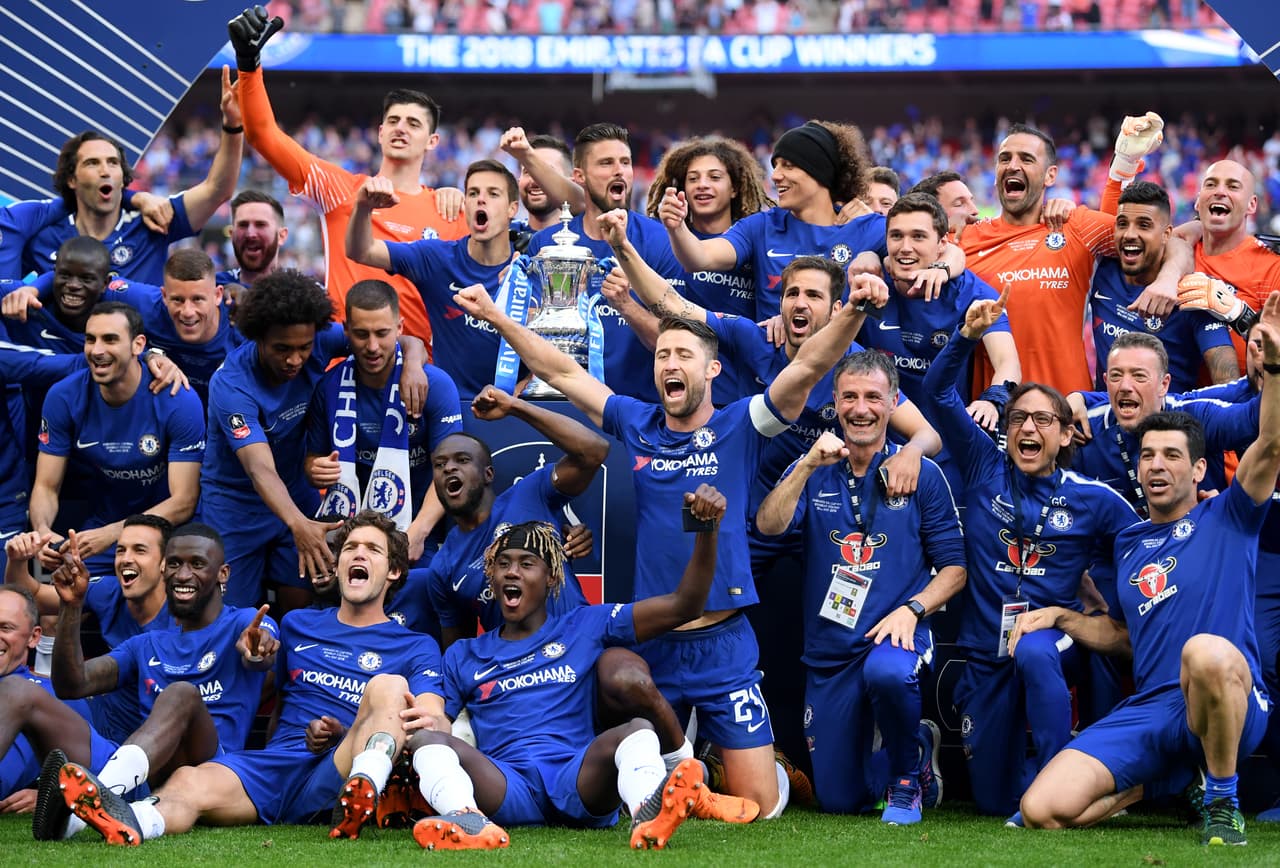 Chelsea celebró como campeón de la FA Cup luego de imponerse contra Manchester United.