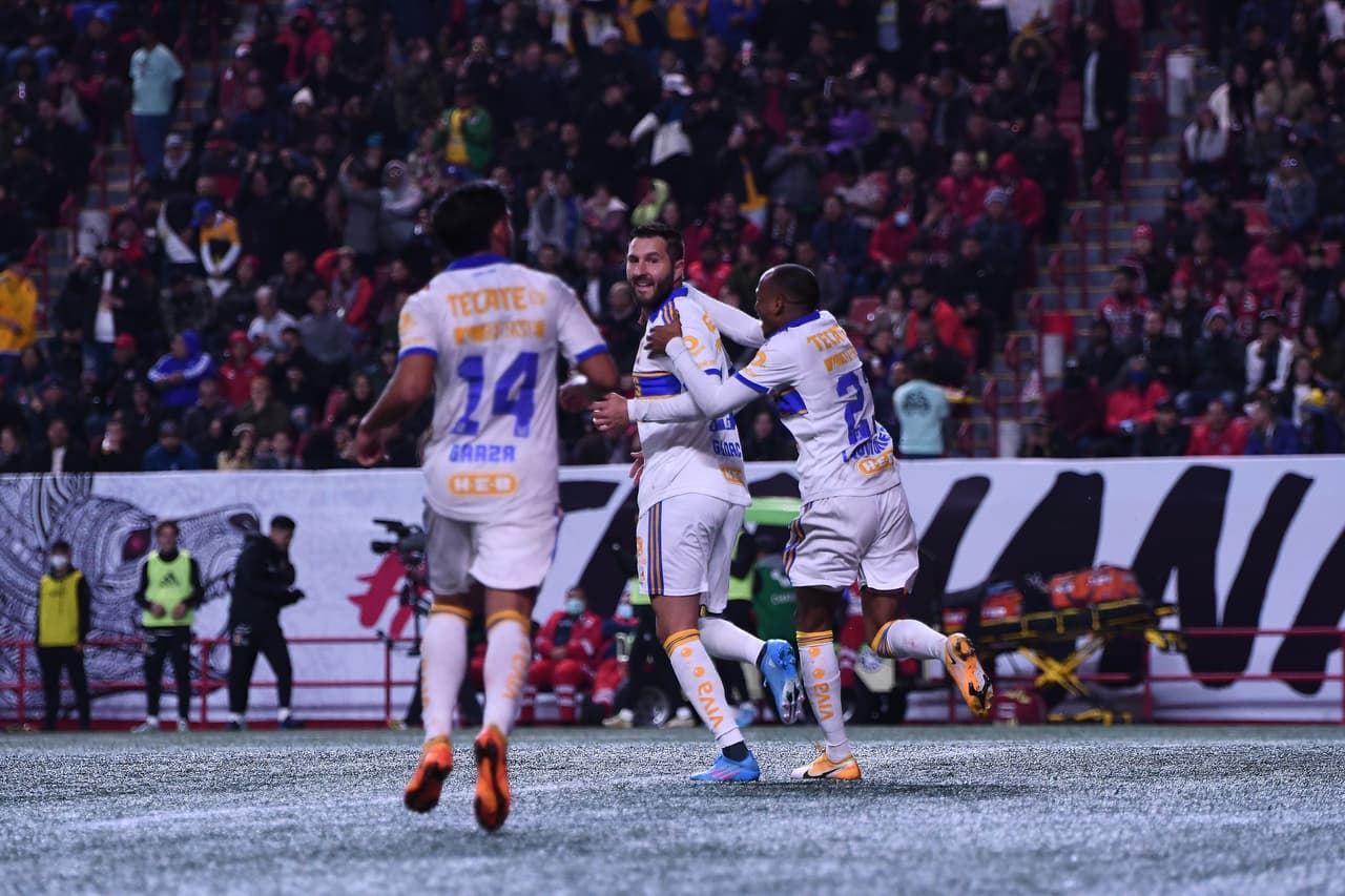 André-Pierre Gignac rescató un punto para Tigres frente a Xolos en la Jornada 3 y así mantenerse en la cima del torneo.Tijuana abrió el marcador temprano en el partido, al minuto 3, con gol de Alexis Canelo. La ventaja duró hasta el 60’ cuando Gignac encontró el empate definitivo.