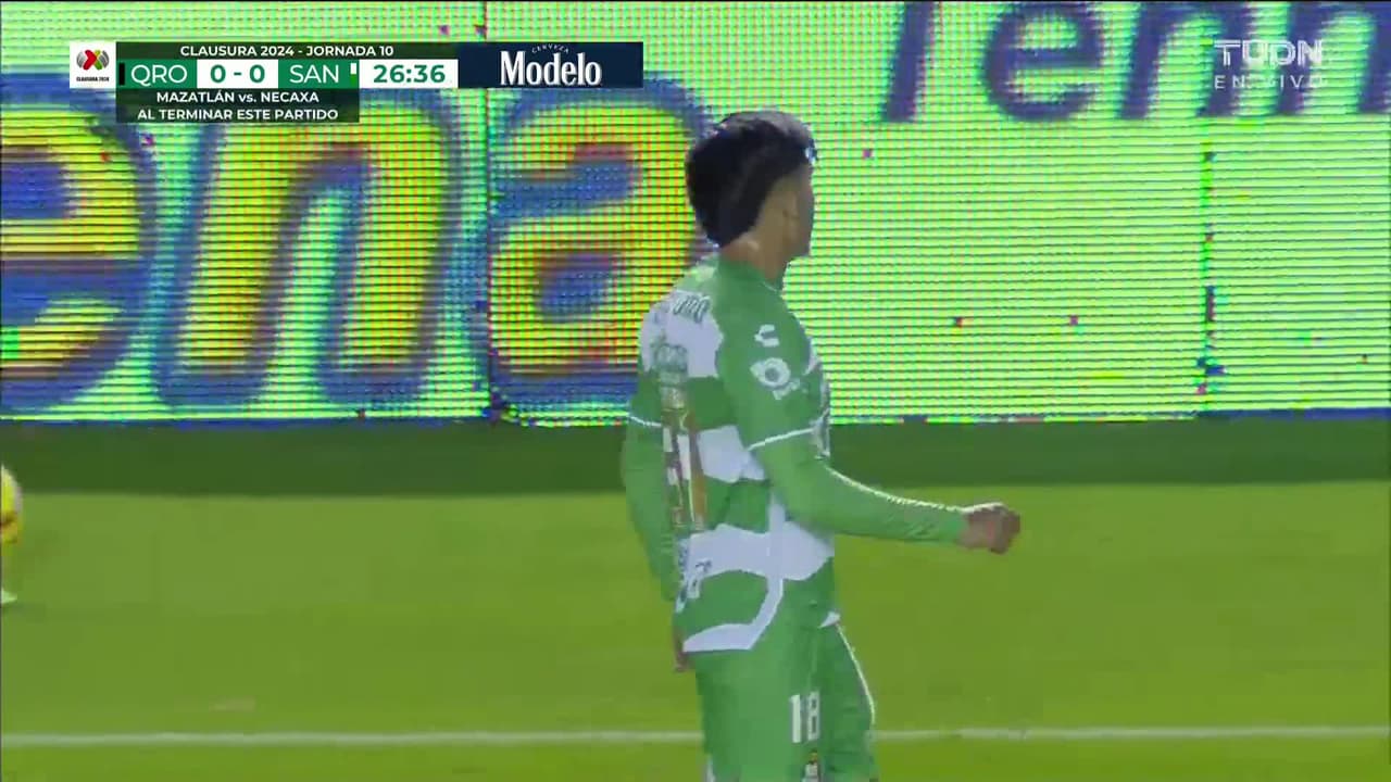 ¡TIRO ATAJADO! disparo por Diego Medina.