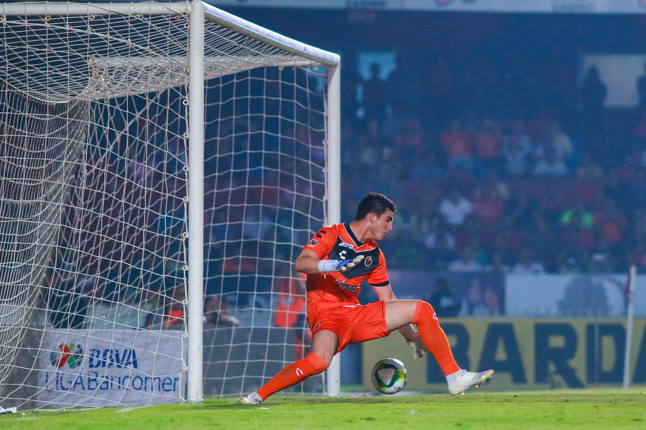 Así de cerca estuvo Sebastián Jurado de evitar la anotación de las Águilas.