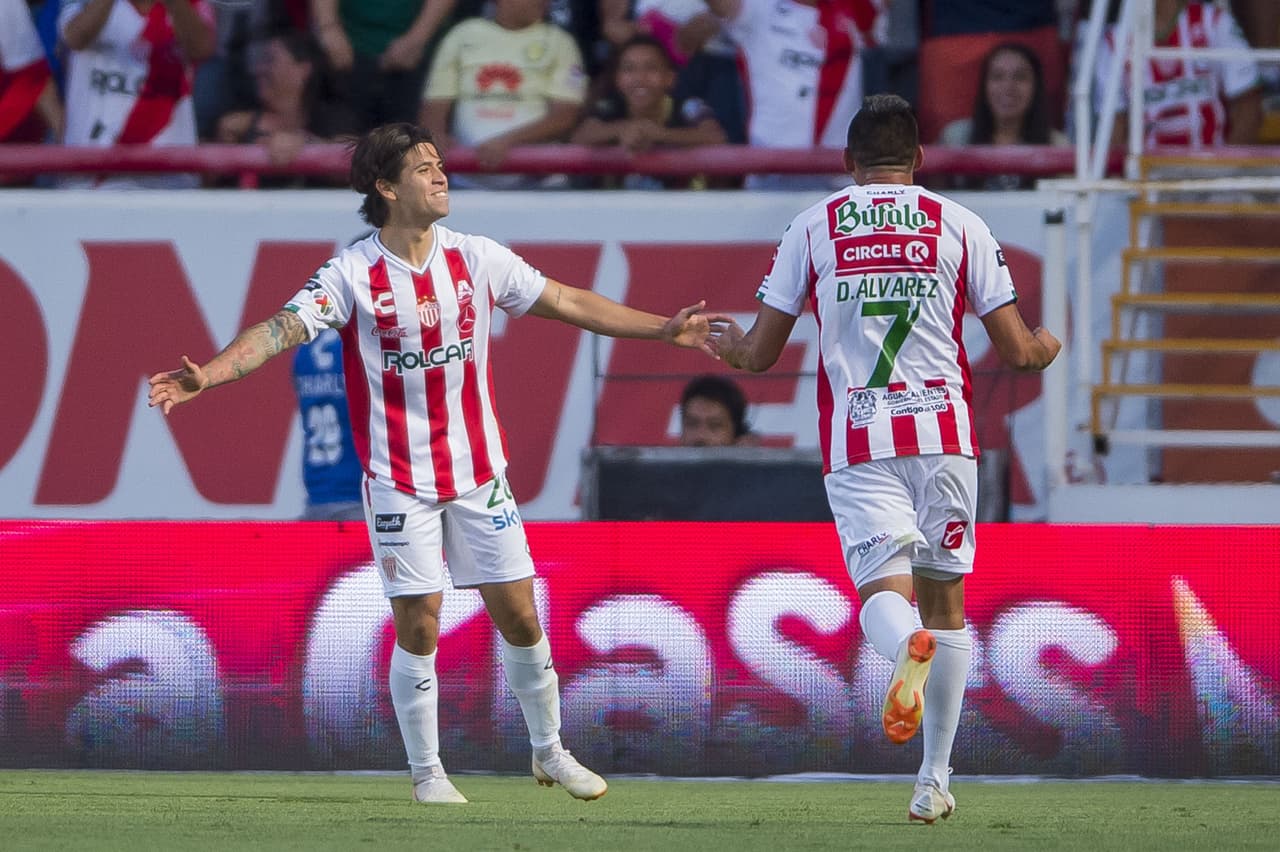 Un gol y una asistencia en el 2-1 contra las 'Águilas' le dieron protagonismo al atacante chileno de 20 años en la Liga MX.