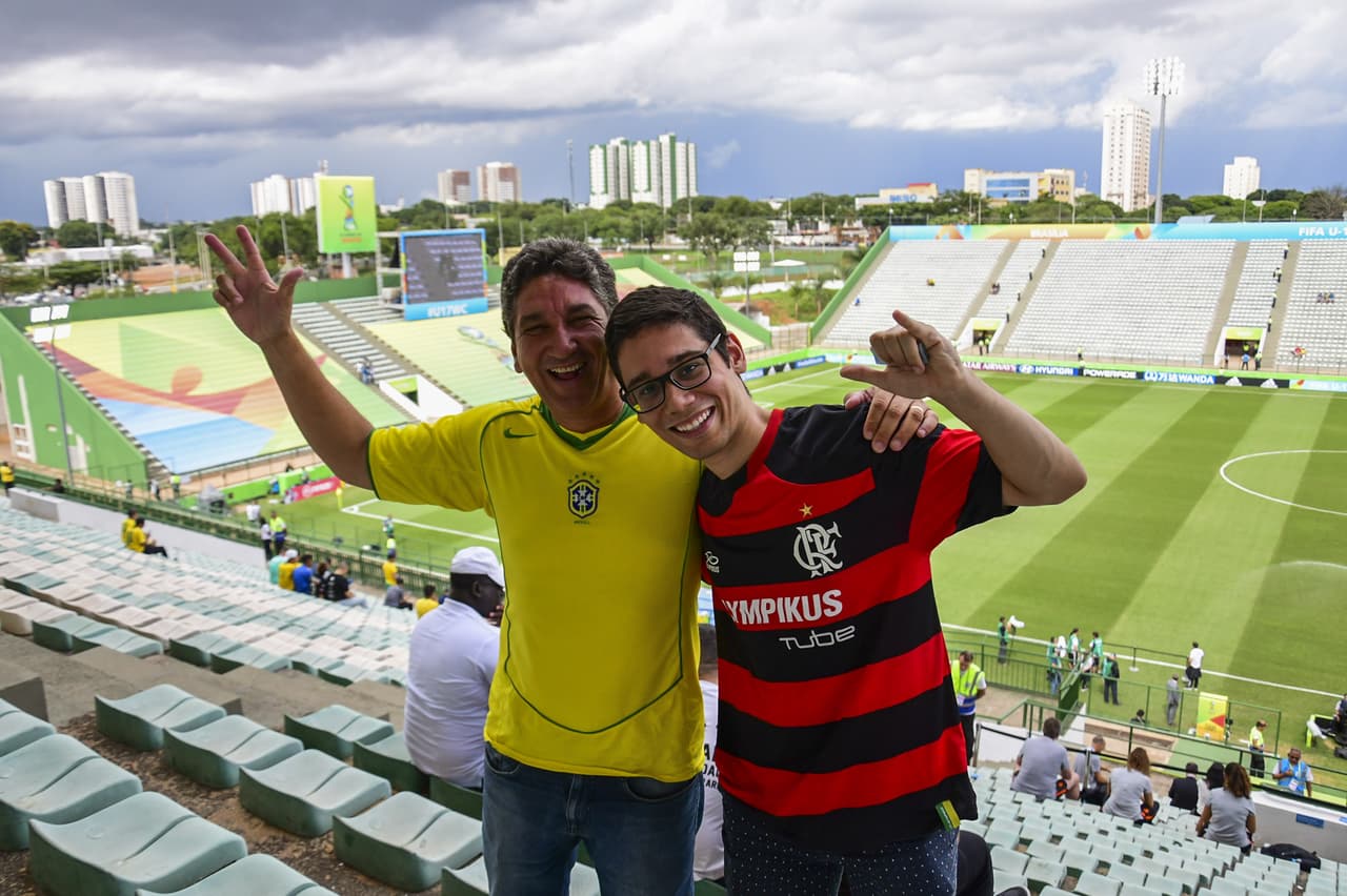 Gran ambiente en el estadio Walmir Campelo Bezerra para la final del Mundial Sub-17 entre Brasil y México.