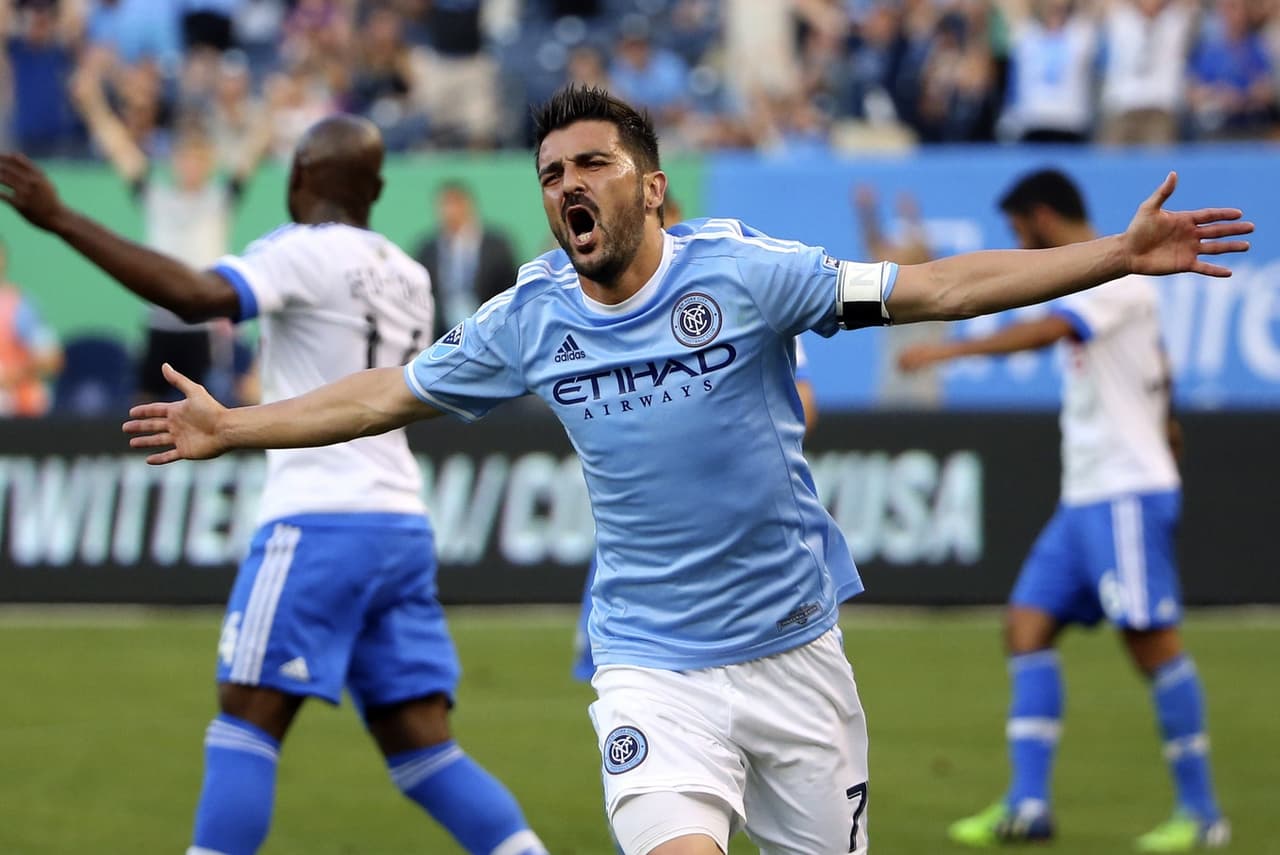 6) DAVID VILLA | No pudo romper el cero frente a Chicago pero sigue siendo el jugador más participativo de NYCFC, y su referente al frente.