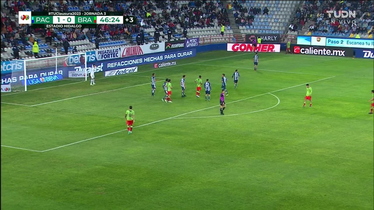 ¡TIRO ATAJADO! disparo por Darío Lezcano.