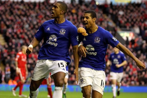 Distin le daba vida a los 'Toffies'.