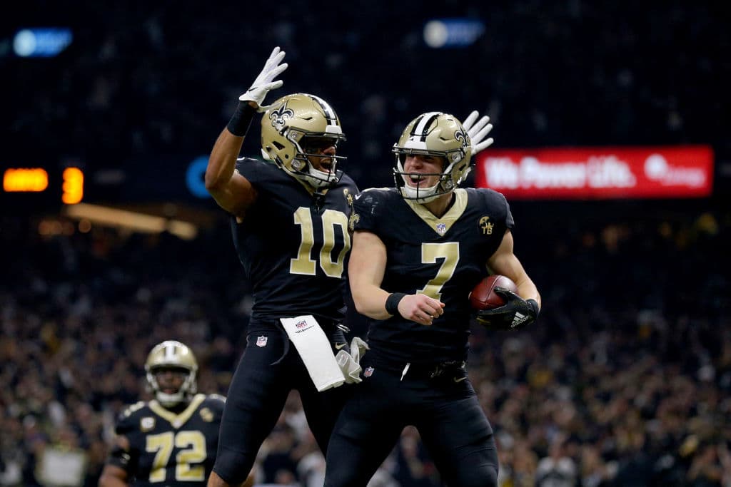 El pase de TD que capturó Taysom Hill en este partido fue el primero de su carrera. Previamente, ya le habían lanzado otros ocho pases en el end zone.