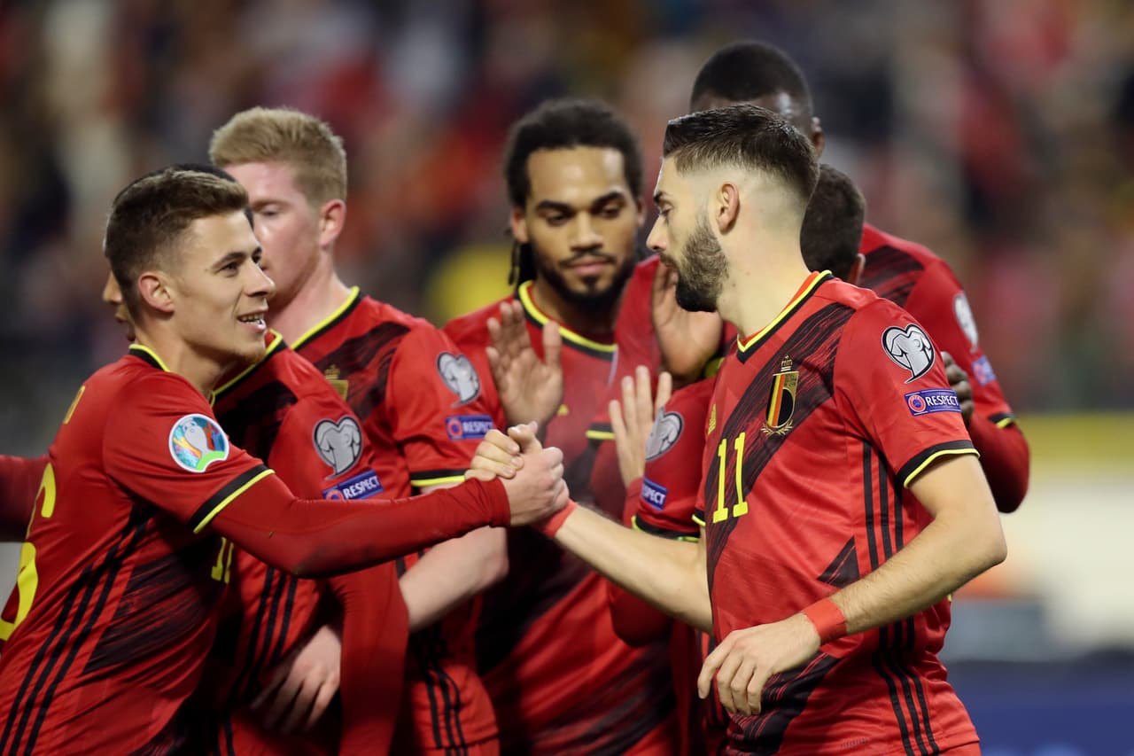 Con goles de Benteke (2), De Bruyne (2), Carrasco y Christoforou (autogol), Bélgica venció 6-1 a Chipre.