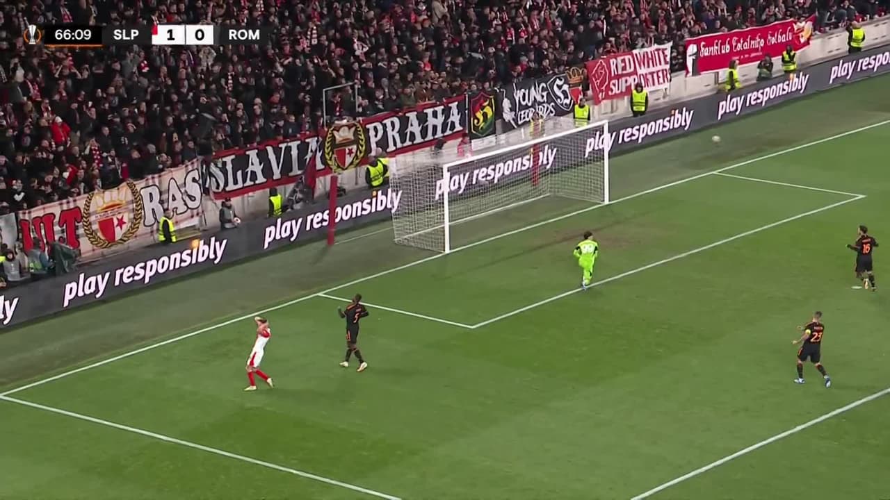 ¡TIRO ATAJADO! disparo por Lukás Provod.