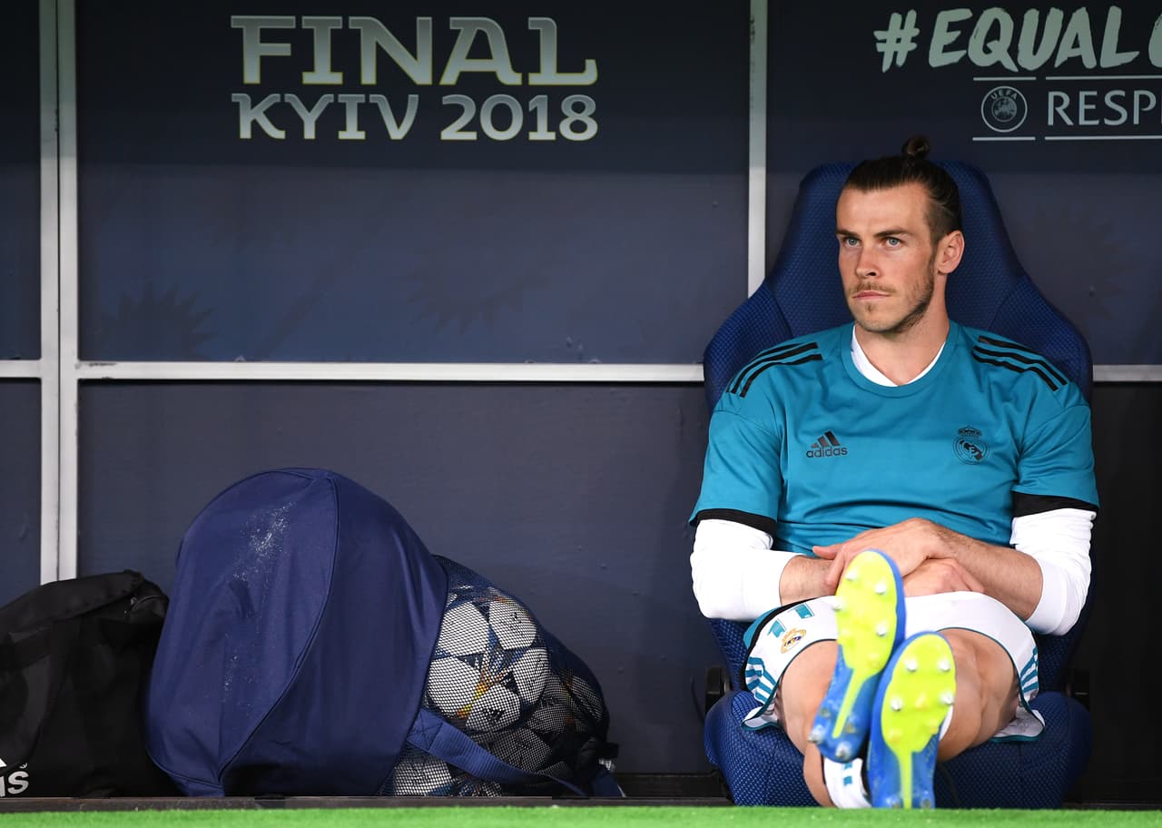 KIEV, UKRAINE - MAY 26: Gareth Bale of Real Madrid sits on the bench prior to the UEFA Champions League Final between Real Madrid and Liverpool at NSC Olimpiyskiy Stadium on May 26, 2018 in Kiev, Ukraine. (Photo by Michael Regan/Getty Images)