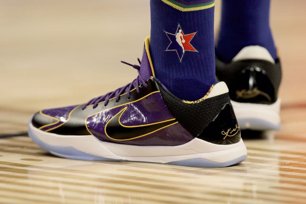 Tenis Nike usados por Anthony Davis #2 del equipo LeBron.