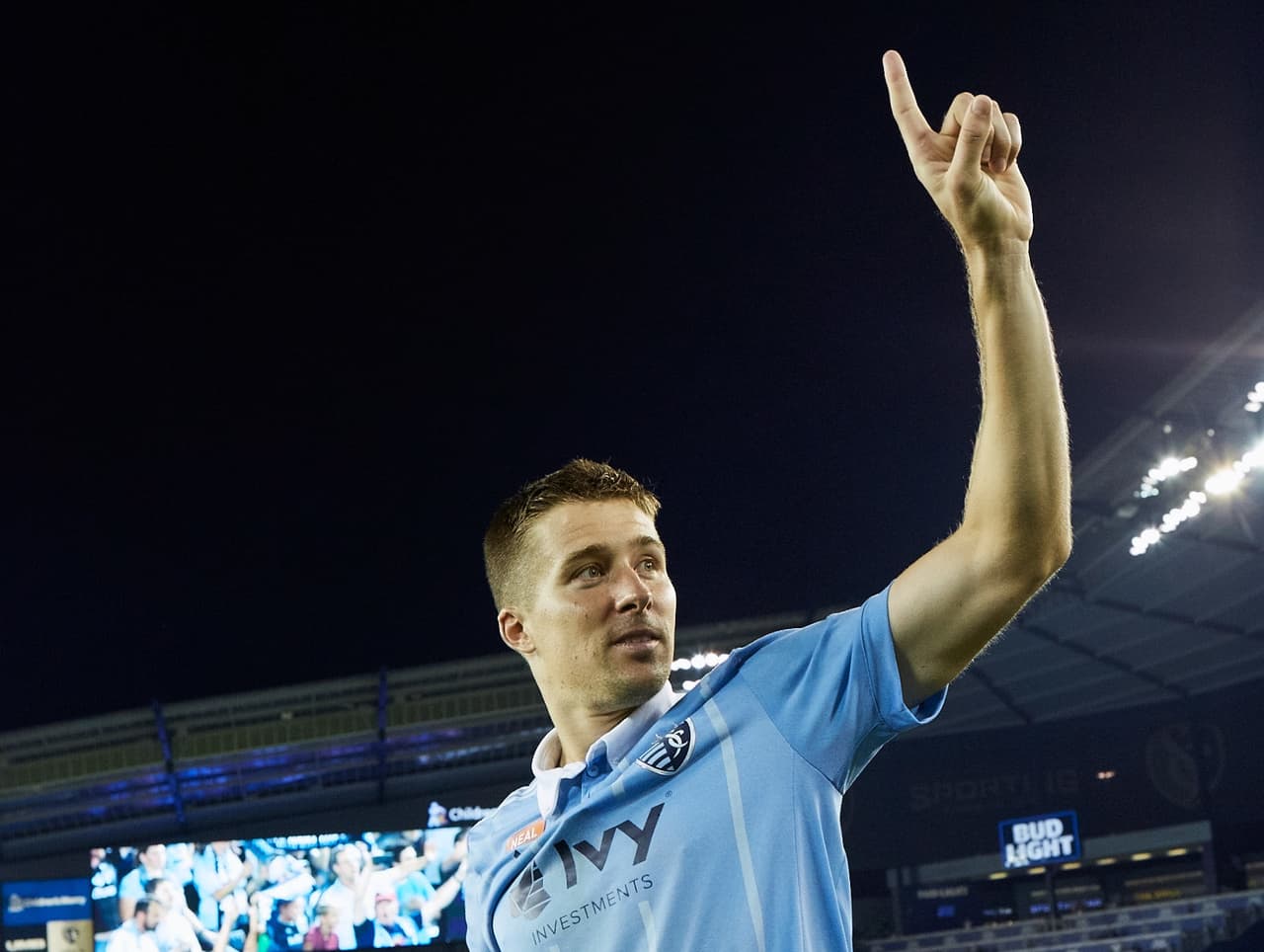 Matt Besler fue uno de los grandes responsables de que FC Dallas solamente pudiera disparar en dos ocasiones sobre el arco de Sporting Kansas City. (USA Today Images)