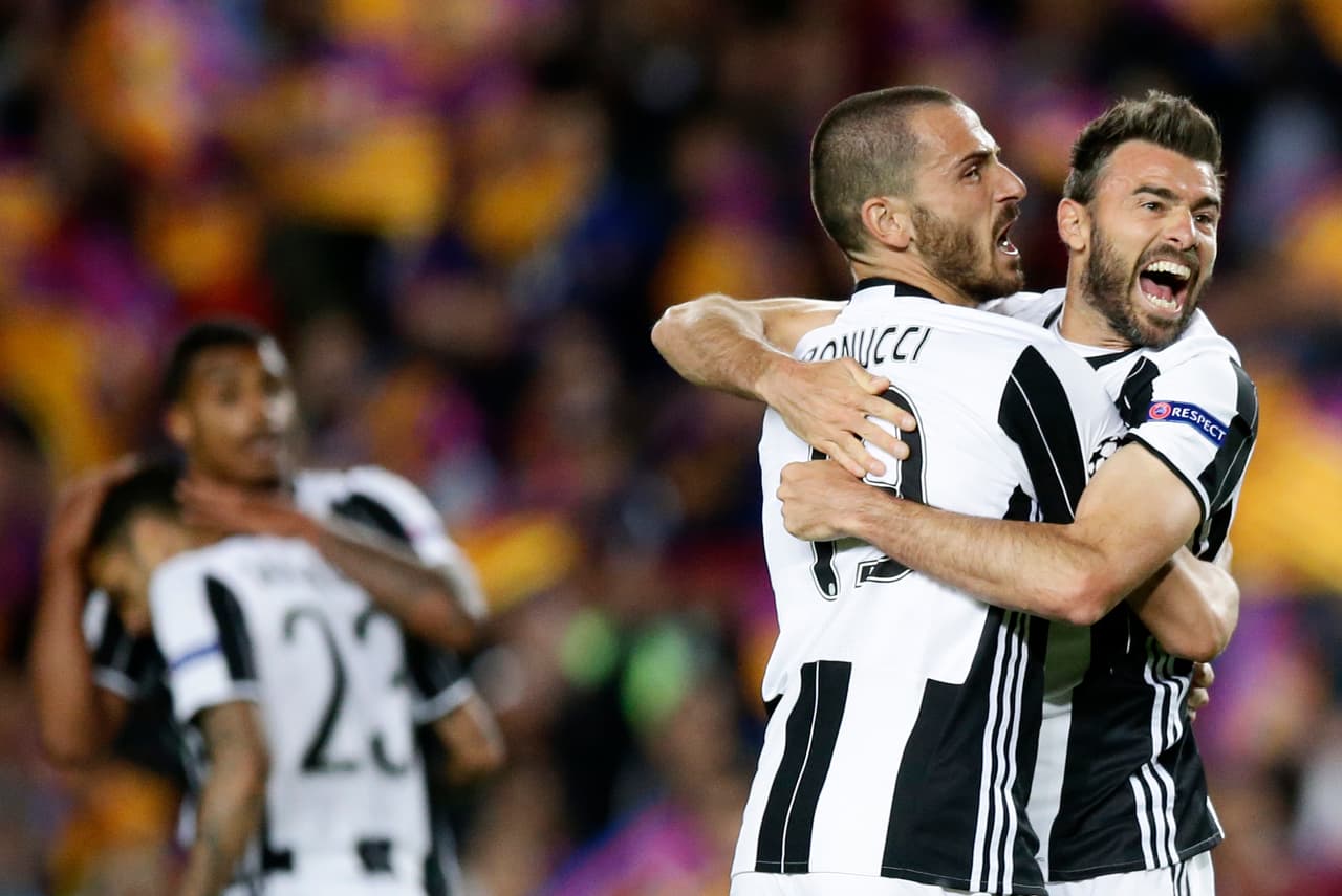 Pero no es el único, entre Bonucci y Barzagli –también defensores centrales– se consolida una defensa que en la Serie A ha recibido menos de 30 goles en lo que va del campeonato, mientars que sus perseguidores están por encima de ese rango.