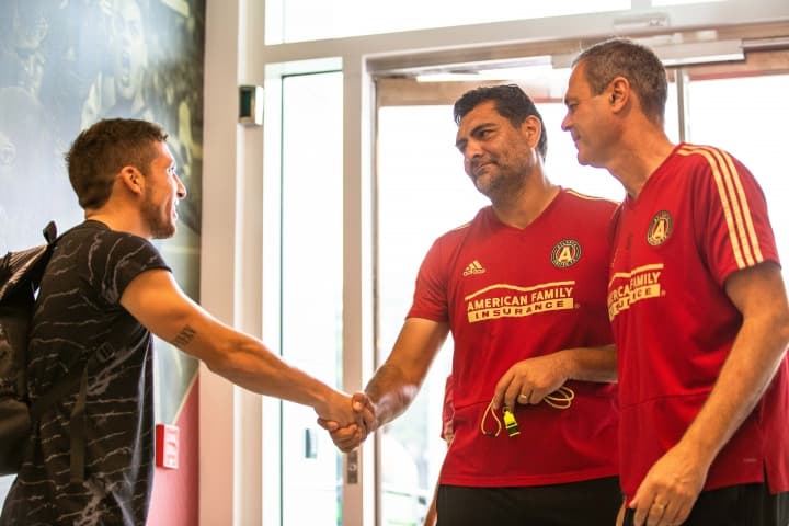 La ventana de transferencias de verano en la MLS recién se abrió, y Atlanta fue en busca de un tipo como Remedi que les de equilibrio en media cancha.