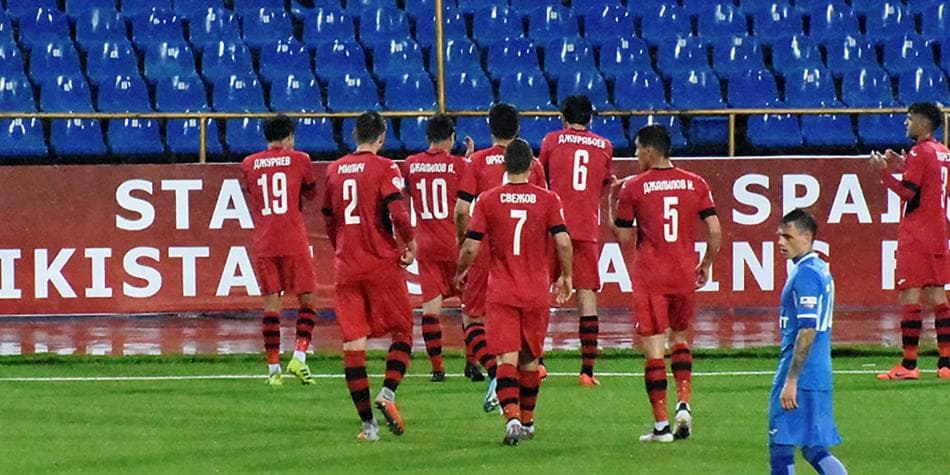 Tayikistán arrancó en abril la Vysshaya Liga y ya se han jugado tres jornadas.