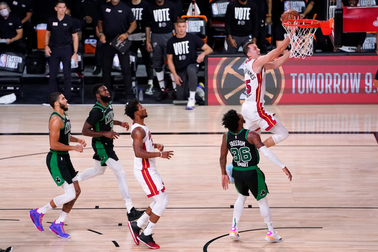 Boston se impuso en el quinto juego 121-108 y los de Miami no pueden liquidar la Final de Conferencia. | En el tercer cuarto los Boston Celtics definieron el juego; Jason Tatum se despachó con 31 puntos y fue el máximo anotador del partido.