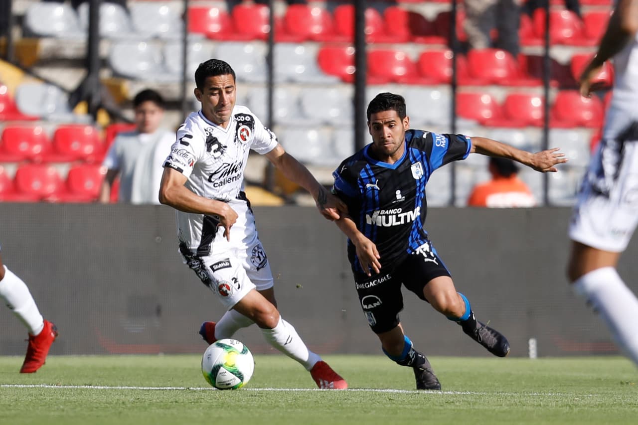Por parte de los Gallos Blancos, Daniel Villalva tampoco fue productivo en el araque del conjunto local. Al descanso el empate sin goles prevaleció.