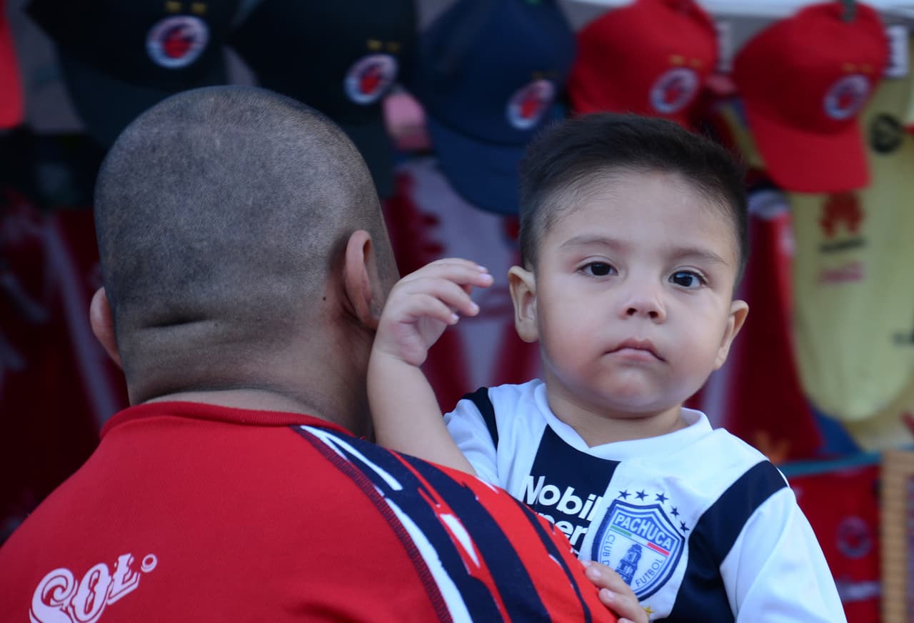 Así se vivió el colorido de la afición en la Jornada 8