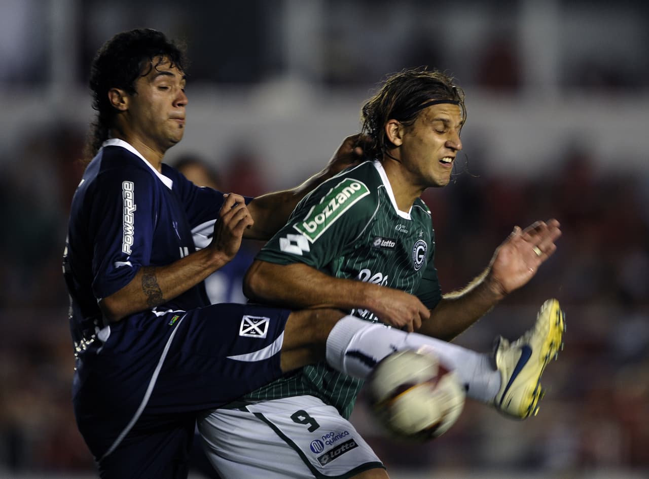 Una de las grandes incógnitas en esta baraja de centrales es Julián Velázquez pues el argentino llega a Cruz Azul con poca participación con el Hajduk Split de Croacia.