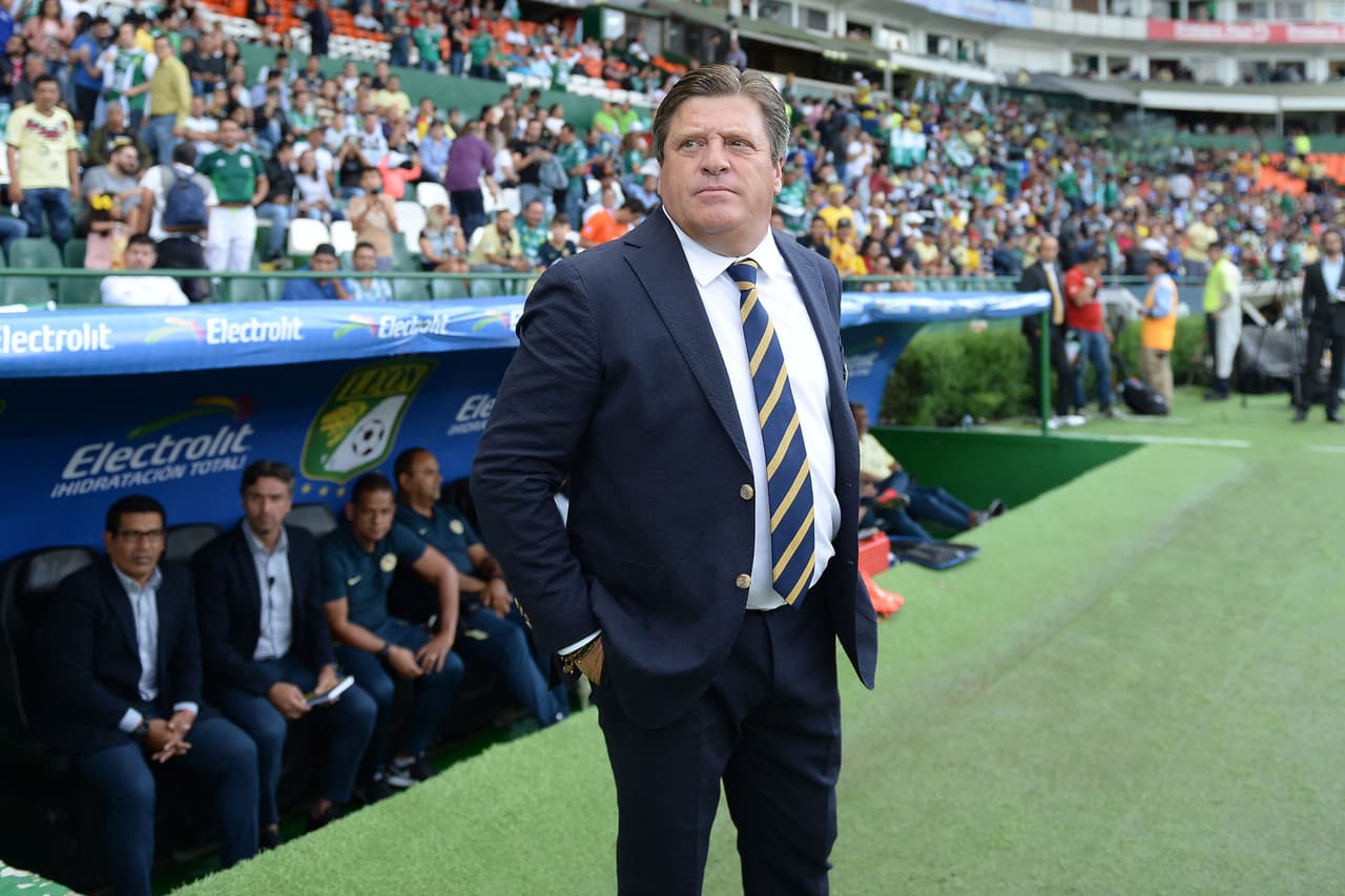 Miguel Herrera en el duelo ante León en la jornada 2 del Apertura 2019