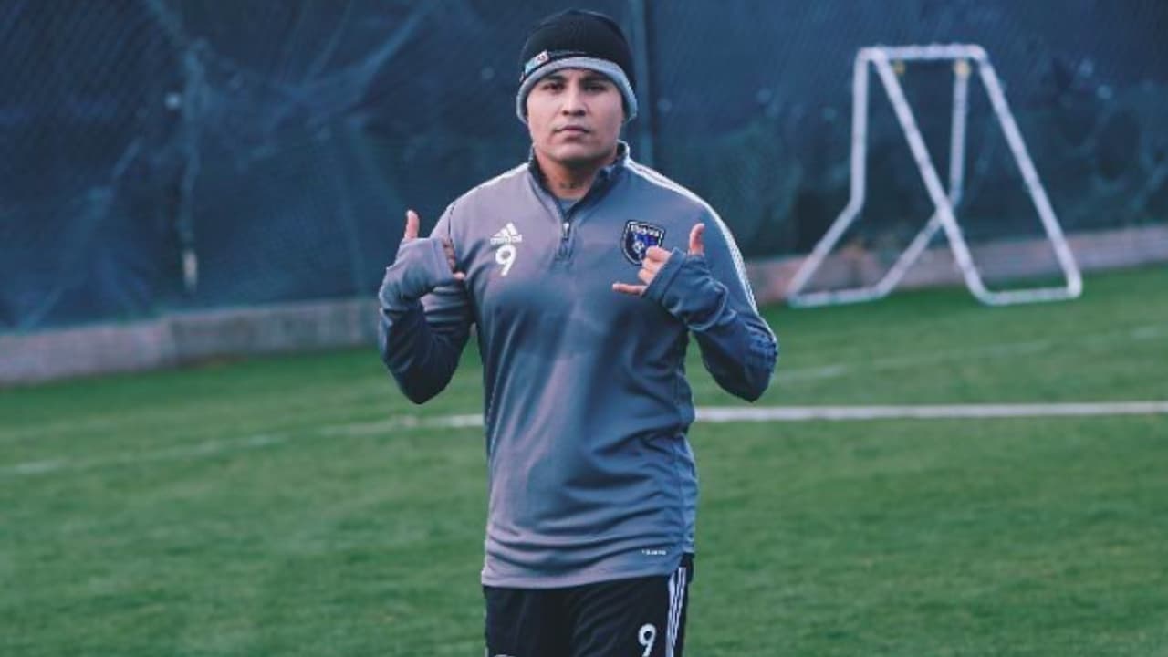 'Chofis' López con un pie fuera de MLS, deberá reportar con Chivas