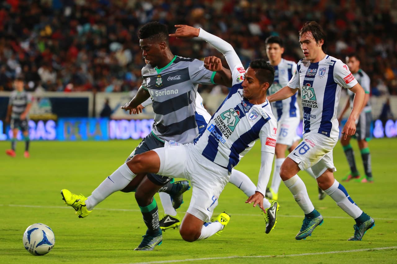 Así Diego Alonso y Tuzos han apostado por una serie de refuerzos de impacto. El estadounidense Omar González, el brasileño Lucas Silva y el colombiano Stefan Medina fueron sus cartas fuertes. Por supuesto que deberán primero luchar por alcanzar la Liguilla a la que no llegaron en el último torneo.