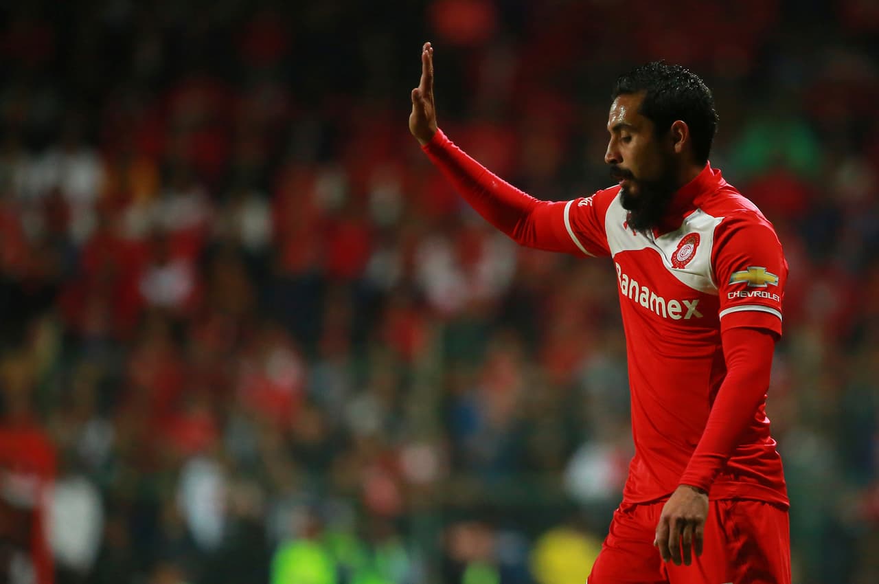 Pese a ello, los Diablos intuyen que van por buen camino y apenas tocaron el plantel con la incorporación de Gerardo Flores y la baja de Sergio Nápoles. Como Pumas, deberá enfrentar también la Copa Libertadores a lo largo de los seis primeros meses y las dificultades que eso conlleva.