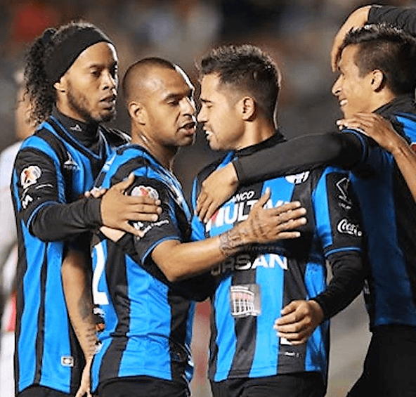 Pacheco estuvo a préstamo con los Mineros de Zacatecas en 2014, y en 2015, por la misma vía, pasó a formar parte de los Gallos Blancos del Querétaro. Pudo coincidir con Ronaldinho Gaucho.