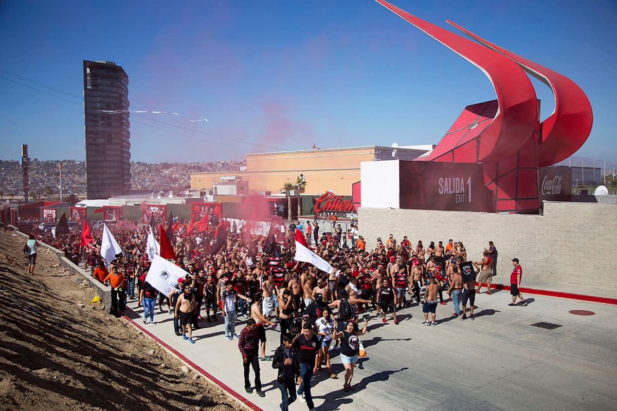 Panorámica de las afueras del Estadio Caliente, previo al juego entre Xolos y León por la jornada 3 del Apertura 2018.